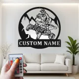 Décoration murale en métal personnalisée pour conducteur d'ATV avec rétroéclairage LED - Cadeau d'aventure pour les passionnés de tout-terrain, décoration de garage ou de man cave