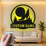 Insegna in metallo personalizzata con lupo che ulula alla luna e luce LED