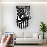 Insegna in metallo personalizzata per motoslitta | Arte LED con bandiera americana | Decorazione patriottica per garage personalizzata per motociclisti | Regalo per sport invernali