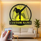 Personalisiertes LED-Metallschild für Kampfsportler – Geschenk für Karate-Enthusiasten, Dojo Wanddekoration