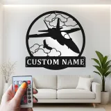 Fighter Jet Metall-Wandkunst | Personalisiertes LED-Schild für den Man Cave | Individuelles Geschenk für Piloten | Militärische Flugzeugdekoration