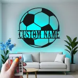 Panneau LED de ballon de football personnalisé | Art mural en métal personnalisé | Décor sportif | Cadeau pour entraîneur | Plaque lumineuse pour chambre de garçon