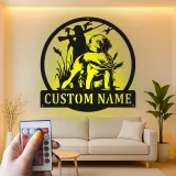 Personalisierte LED-Metall-Wandkunst mit Jagdhund und Ente – Geschenk für Jäger, Deko für Männerhöhle oder Ferienhaus