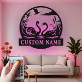 Insegna in metallo personalizzata con cigni | Arte murale retroilluminata a LED | Regalo romantico per matrimoni e anniversari