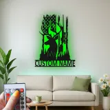 Insegna in metallo personalizzata per cacciatori di cervi con luce LED regalo personalizzato per appassionati di caccia decorazione per cabine o man cave