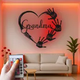 Cadeau LED personnalisé pour grand-mère | Décoration murale en métal sur mesure avec empreintes de mains des petits-enfants | Déco souvenir familiale