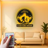 Personalisierte Bigfoot und Alien LED Metall-Wandkunst – Einzigartiges Geschenk für Sci-Fi-Enthusiasten, Man Cave oder Spielzimmer-Dekor