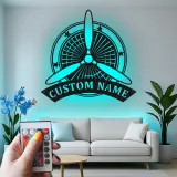 Décoration murale en métal personnalisée avec lumière LED d'hélice d'avion - Cadeau d'aviation pour pilote, décoration de hangar pour passionnés d'aviation