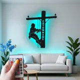 Décoration murale LED personnalisée pour lineman | Panneau métallique sur mesure pour électricien | Déco silhouette de poteau pour professionnel des services publics, bureau ou man cave