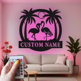 Insegna in metallo con fenicottero personalizzata e LED | Decorazione tropicale per casa al mare | Arte murale con nome per patio e soggiorno