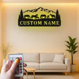 Individuelles Pferde-Ranchschild | Personalisierte LED-Metallkunst | Familienname & Bergszene | Bauernhaus-Wanddekoration