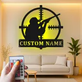 LED-Metallkunst mit Jägersilhouette | Personalisierte Schild für Zielfernrohre im Ferienhaus | Individuelles Geschenk für Jäger