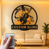 Insegna in metallo LED personalizzata con musicista e violoncello - Regalo personalizzato per amanti della musica, decorazione per sala musicale