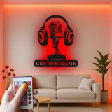 Individuelles Vintage-Mikrofon LED-Schild | Metall-Wandkunst für Musikstudio Dekor | Personalisierte Geschenke für Musiker & Musikliebhaber