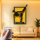 Insegna in metallo LED Karate | Insegna personalizzata per arti marziali | Decorazione con nome del combattente per dojo e palestra | Regalo Taekwondo