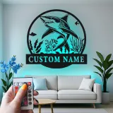 Art mural en métal requin blanc LED | Enseigne océan personnalisée | Décoration murale nautique pour bureau et maison côtière | Accent prédateur marin