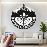 Cartel de metal personalizado de brújula de cazador | Decoración mural LED para cabaña | Regalo con nombre a medida para amantes del aire libre