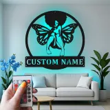 Cartel de metal personalizado con luz LED de hada mariposa, regalo personalizado para su habitación o decoración de guardería
