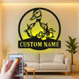 Cartel de metal personalizado con familia de patos y luz LED, regalo personalizado para amantes de la naturaleza, decoración para guardería o salón