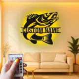 Insegna in metallo personalizzata con pesce e LED | Regalo personalizzato per pescatore | Arredo murale per casa al lago e baita