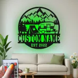 Cartel de metal LED con camper y tienda personalizado, regalo de aventura al aire libre para decoración de cabaña o RV