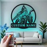 Personalisierte LED-Metall-Wandkunst mit Kardinalvogel – Geschenk für Vogelliebhaber, Garten- oder Terrassendeko