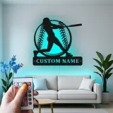 Insegna in metallo personalizzata con luce LED per giocatore di baseball - Regalo personalizzato per appassionati di sport e decorazione per sala giochi o camera da letto