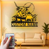 Arte mural de metal LED de vaca Highland | Cartel personalizado para rancho | Decoración rústica personalizada para amantes del ganado | Placa familiar rústica