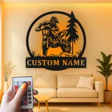 Décoration murale en métal personnalisée pour motocross avec rétroéclairage LED - Cadeau pour lui, décoration de garage ou de man cave 1