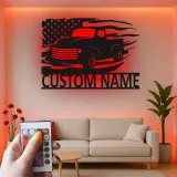 Personalisierter Vintage-Truck mit amerikanischer Flagge LED-Licht Metall-Wandkunst Geschenk für Ihn Garagen- oder Männerecken-Dekor