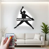 Cartel de metal personalizado de lanzadora de softball | Luz LED de nombre para habitación de chicas | Regalo personalizado para atleta | Arte mural deportivo femenino