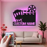 Insegna per Home Theater personalizzata | Decorazione LED per cinema | Arte in metallo con clapperboard personalizzata | Regalo per cinefili
