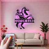 Insegna in metallo LED personalizzata con cowboy e cavallo - Regalo western per ranch o decorazione per man cave