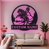 Decorazione murale in metallo LED Cavaliere senza testa | Insegna gotica Halloween personalizzata | Decor folklore spettrale per ingresso | Targa con nome su misura