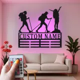 Insegna con Nome Personalizzata per Escursionisti | Arte in Metallo LED per Amanti dell'Avventura | Regalo Decorativo per Outdoor