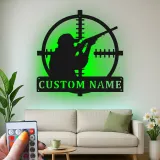 LED-Metallkunst mit Jägersilhouette | Personalisierte Schild für Zielfernrohre im Ferienhaus | Individuelles Geschenk für Jäger