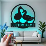 Insegna in metallo LED personalizzata con coppia di anatre - Regalo per fattoria, decorazione rustica per cucina o giardino