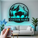 Personalisierte LED-Leuchttafel aus Metall mit Bison-Motiv – Rustikales Geschenk für Naturfreunde