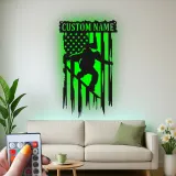 Insegna con nome personalizzata per snowboarder | Arte murale in metallo LED | Decorazione snowboard con bandiera americana | Regalo per camera di adolescente