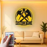 Insegna in metallo personalizzata martello e ascia | Decorazione LED per officina, man cave o garage | Regalo personalizzato per carpentiere