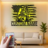 Décoration murale LED en métal pour pompier personnalisée | Plaque drapeau américain pour pièce dédiée ou bureau | Cadeau de retraite pour héros