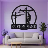 Arte Murale in Metallo Personalizzata per Lineman | Insegna Elettricista LED | Regalo con Nome Personalizzato per Lavoratore di Power Line | Decorazione per Garage e Laboratorio per Lui