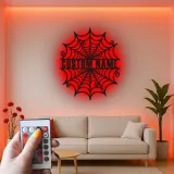 Personalisierte Spinnenweben-Metallschild | Personalisierte Gothic LED-Wandkunst | Gruseliges Halloween-Dekor Geschenk für Zuhause oder Geschäft