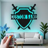 Cartel de metal personalizado con escudo y espada | Decoración mural LED con nombre a medida para sala de juegos | Decoración medieval guerrera para dormitorio juvenil