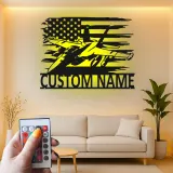 Insegna in metallo personalizzata con jet da combattimento | Arte murale LED personalizzata per pilota | Decorazione per sala hobby militare con bandiera USA