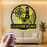Cartel náutico de faro y brújula | Decoración mural de metal personalizada con LED | Decoración costera personalizada para casa de playa
