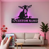 Cartel de cabra personalizado con LED | Arte mural de metal farmhouse personalizado | Decoración rústica de granero para amantes de las cabras