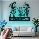Personalisierte Familien-Motocross-Wandkunst aus Metall mit LED-Licht – Geschenk für Biker, Garage oder Man-Cave-Deko