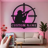 LED-Metallkunst mit Jägersilhouette | Personalisierte Schild für Zielfernrohre im Ferienhaus | Individuelles Geschenk für Jäger