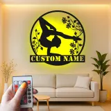 Arte murale LED in metallo per ginnastica | Insegna personalizzata con nome per cameretta ragazza | Decor floreale per ginnasta